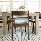 Chaise de salle à manger moderne 4 couleurs en pin massif avec dossier incliné et assise profilée pour 1