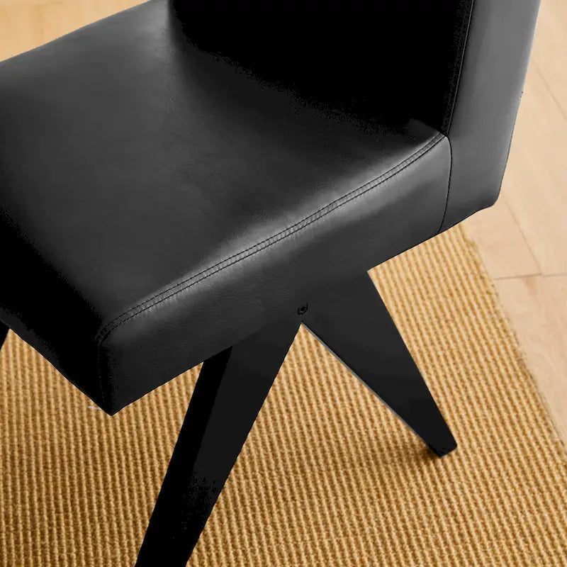 Chaise de salle à manger mi-siècle en similicuir marron/noir avec pieds en bois en V (lot de 2 ou 4)